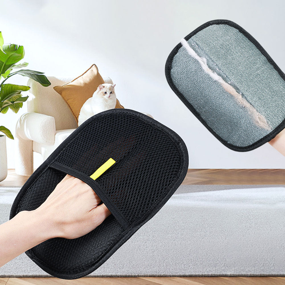 LAJVERO grooming mitt collecting pet hair