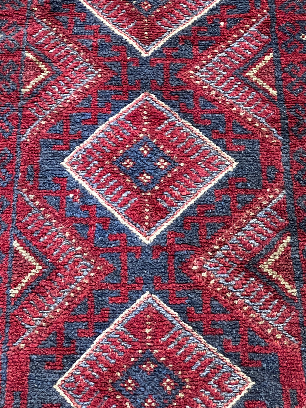 Mushwani runner H. 32564 detail 3